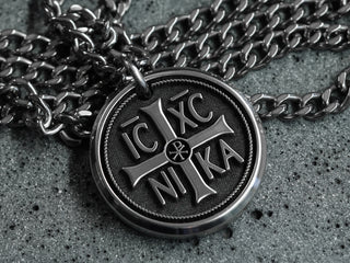 Your Custom 3D Art - Reversible - Mens Titanium Round Necklace